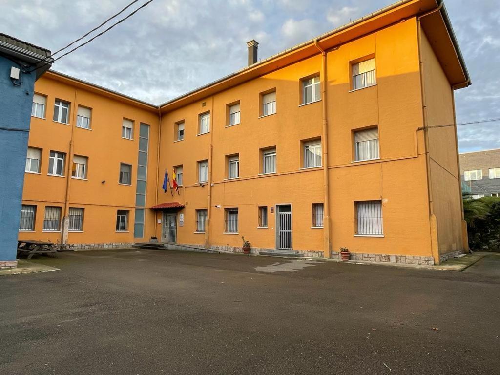Albergue Juvenil Juventudes Llanes Exterior photo